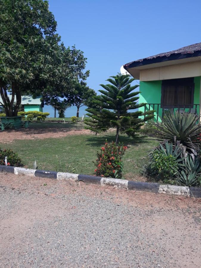 Abuesi Beach Resort Sekondi-Takoradi Luaran gambar