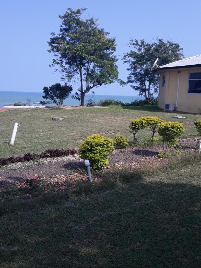 Abuesi Beach Resort Sekondi-Takoradi Luaran gambar