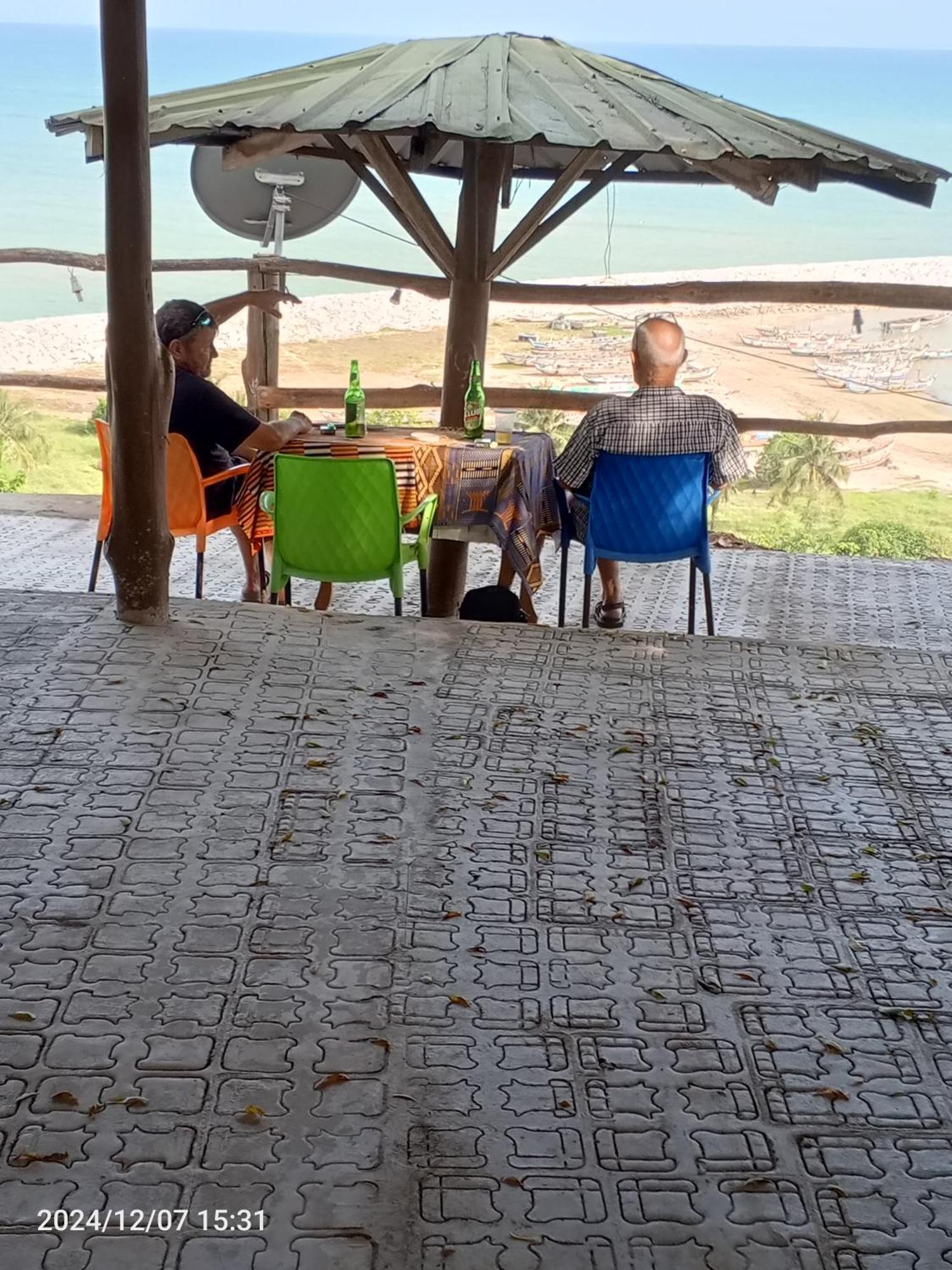 Abuesi Beach Resort Sekondi-Takoradi Luaran gambar
