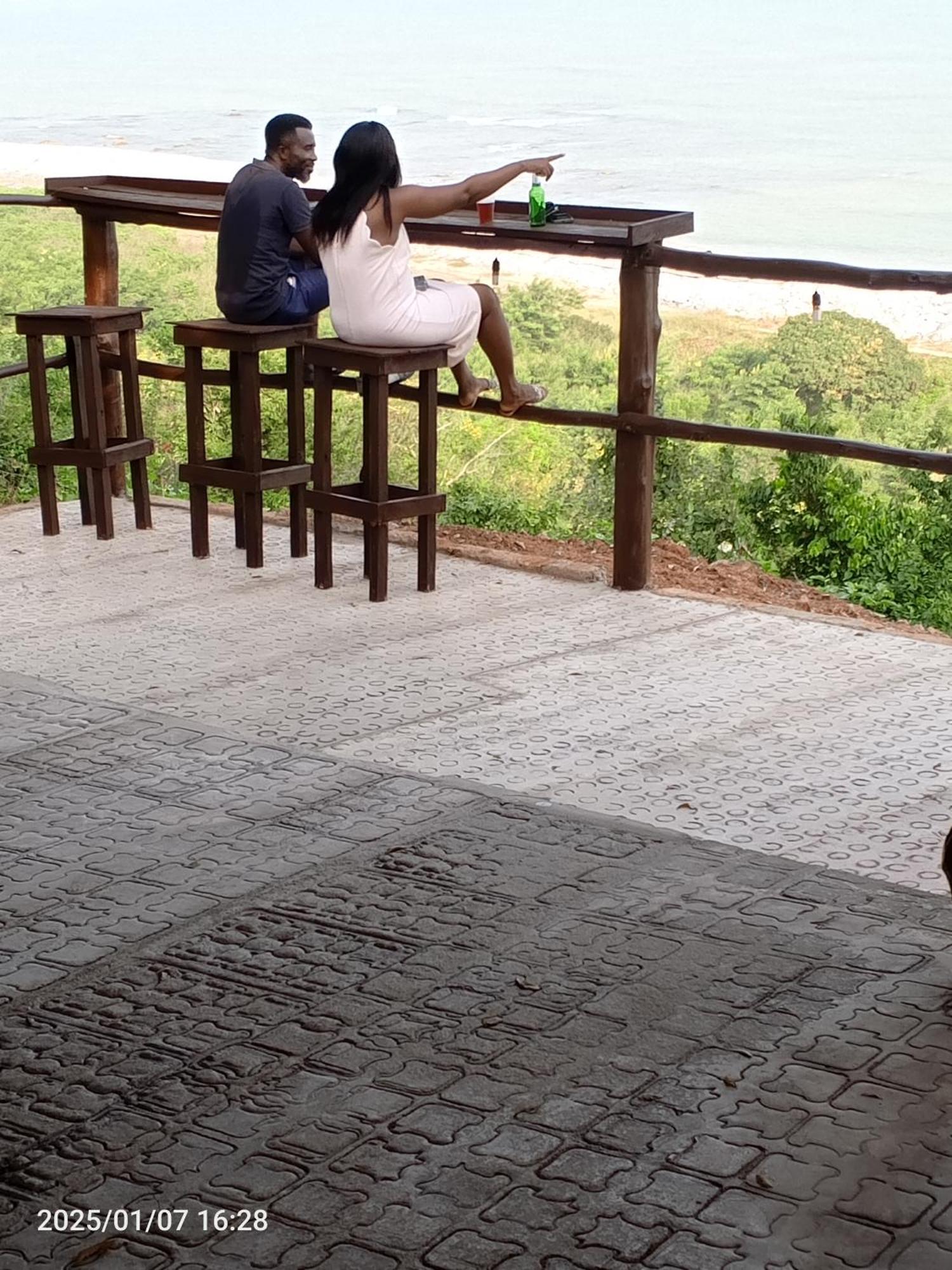 Abuesi Beach Resort Sekondi-Takoradi Luaran gambar